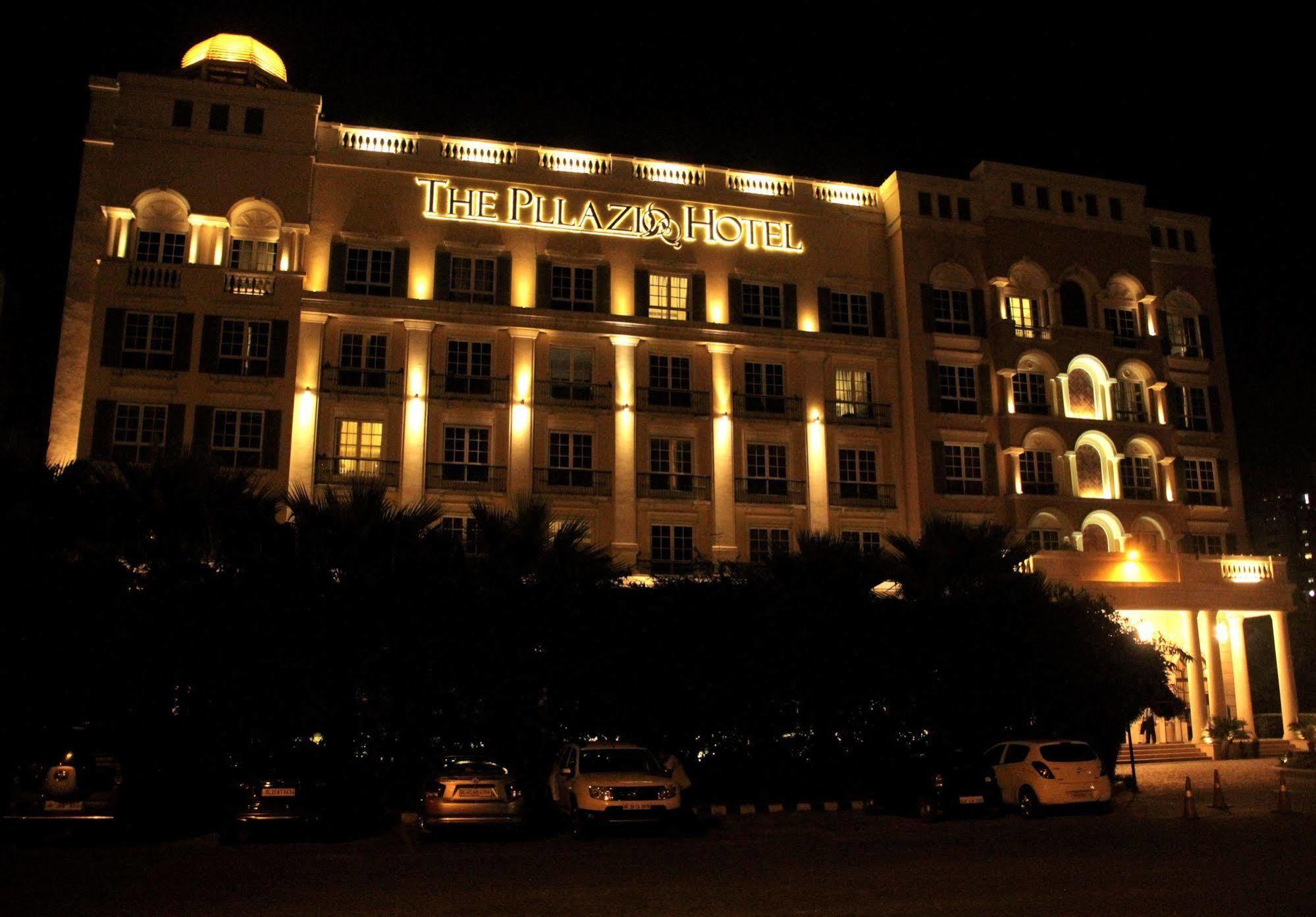 The Pllazio Hotel Gurgáon Kültér fotó
